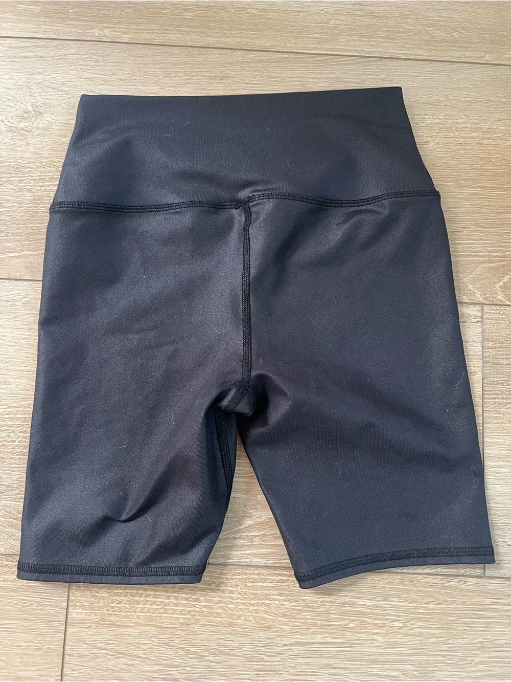 Alo Airlift High-Waist Black Bike Shorts women’s size S